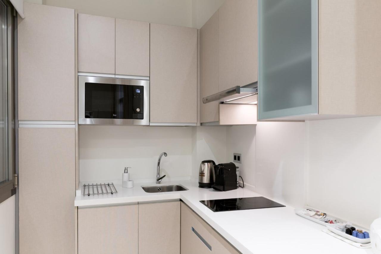 Welldone Cathedral Suites Севилья Экстерьер фото