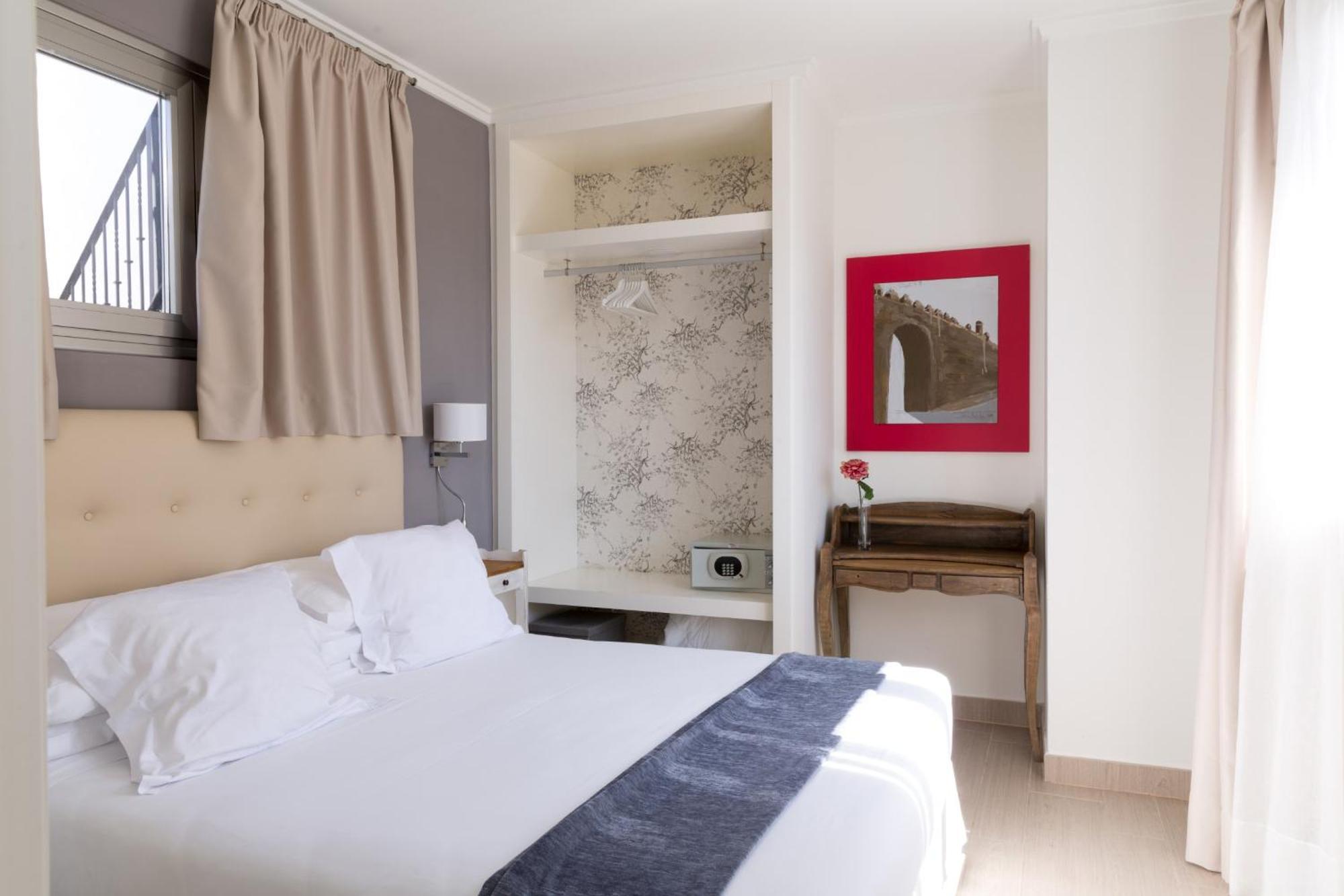Welldone Cathedral Suites Севилья Номер фото