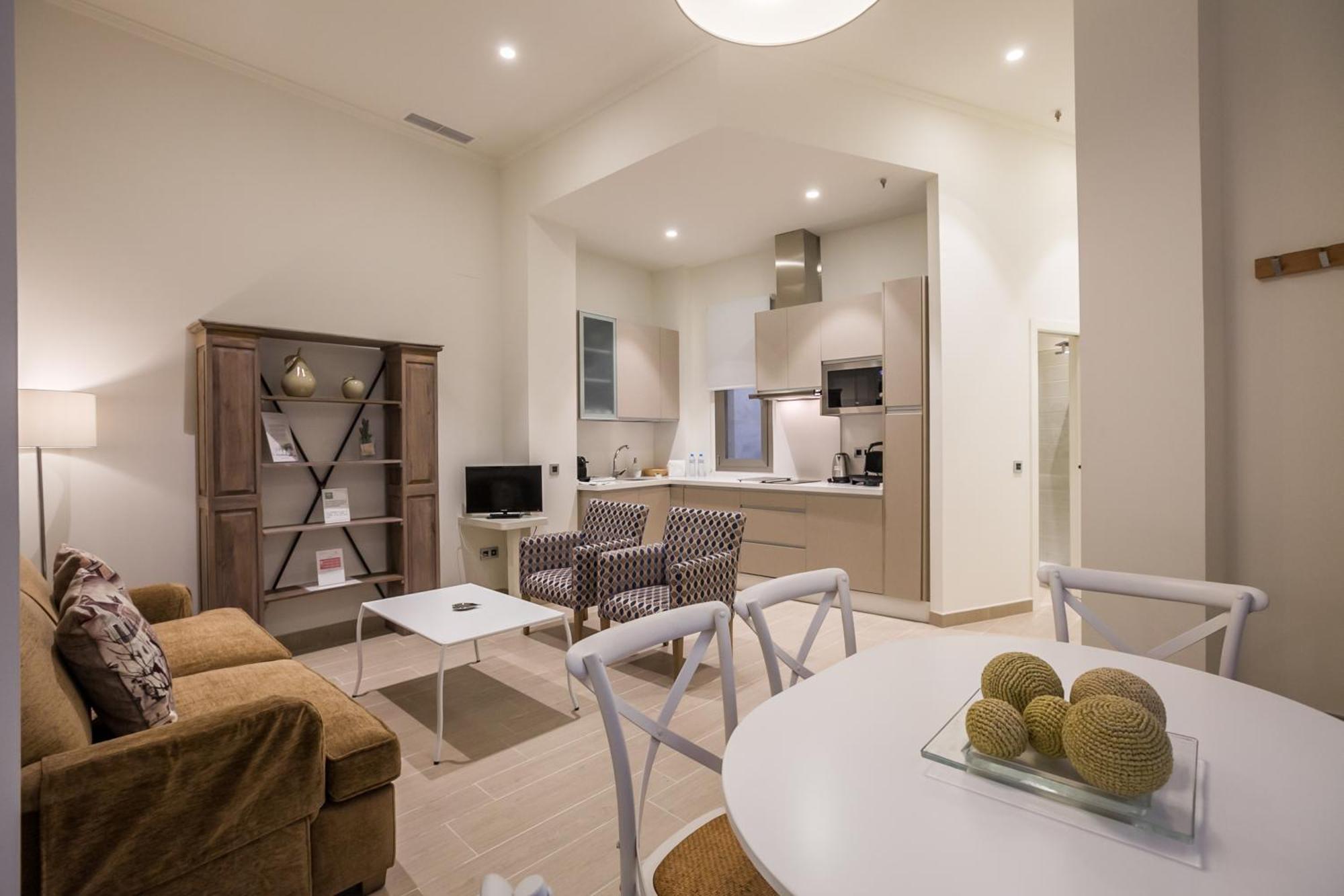 Welldone Cathedral Suites Севилья Номер фото